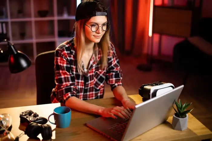 Menjadi Afiliator dan Jasa Pembuatan Konten