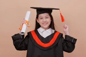 Ciri-Ciri Asuransi Pendidikan Anak