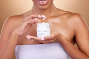 Pelembap Ideal untuk Kulit Sensitif, Bahan-bahan yang Harus Dihindari!