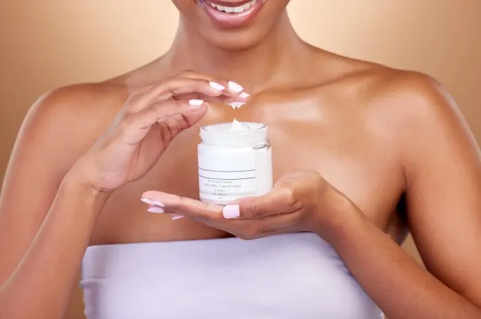 Pelembap Ideal untuk Kulit Sensitif, Bahan-bahan yang Harus Dihindari!