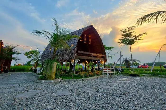 Fasilitas Sawah Lukis